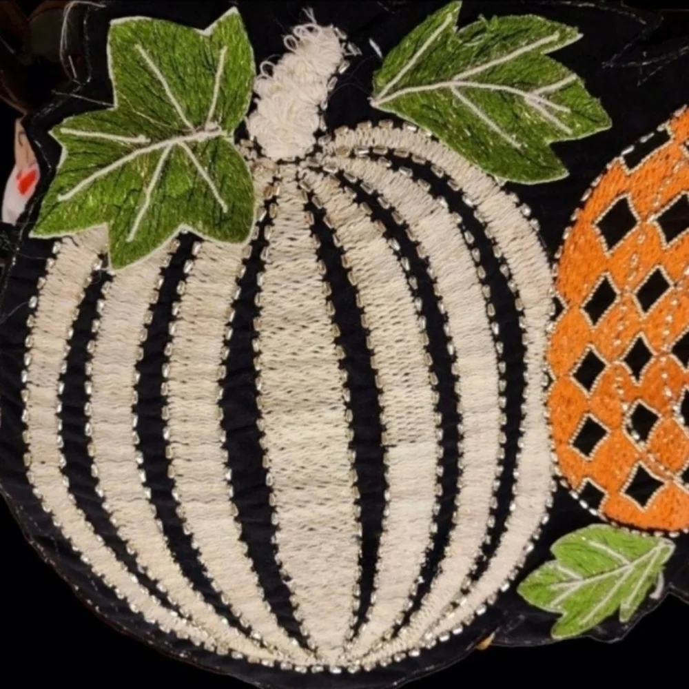 Rachel ZOE Mackenzie Style HARLAQUIN PUMPKIN Beaded HALLOWEEN Table Runner New